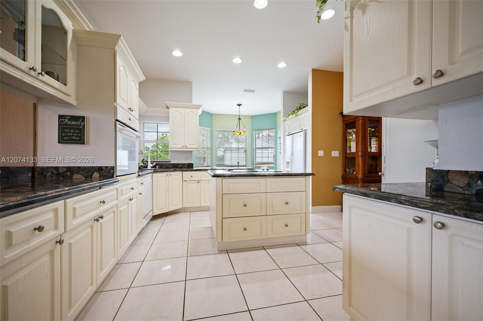 1006 Bayberry Loop Property Photo 17
