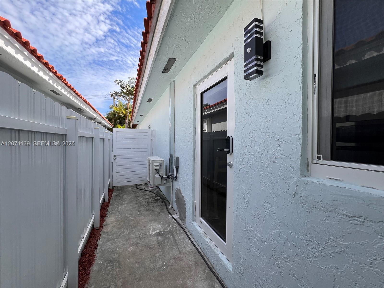 A12074139 Property Photo 1