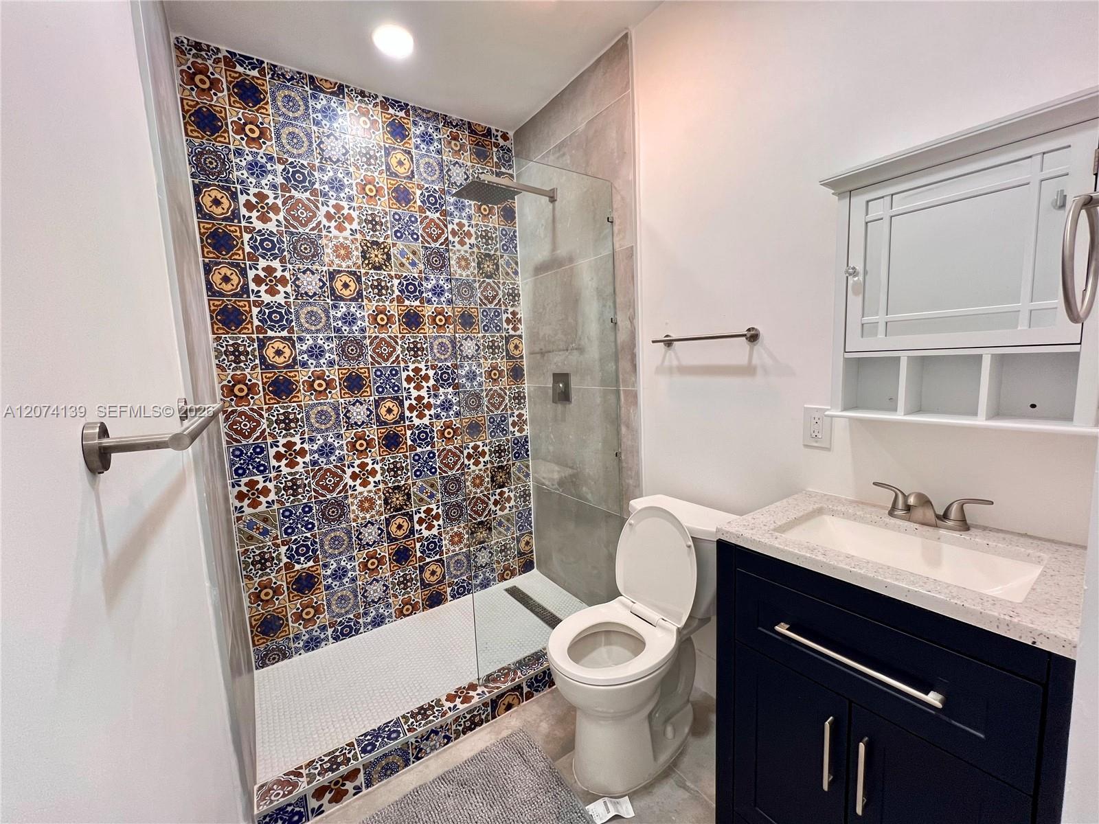 A12074139 Property Photo 8