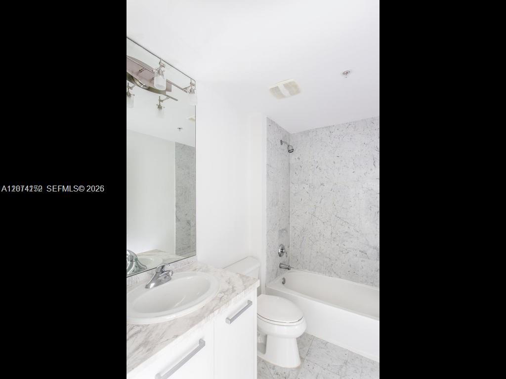 244 Biscayne Boulevard 1002 Property Photo 12