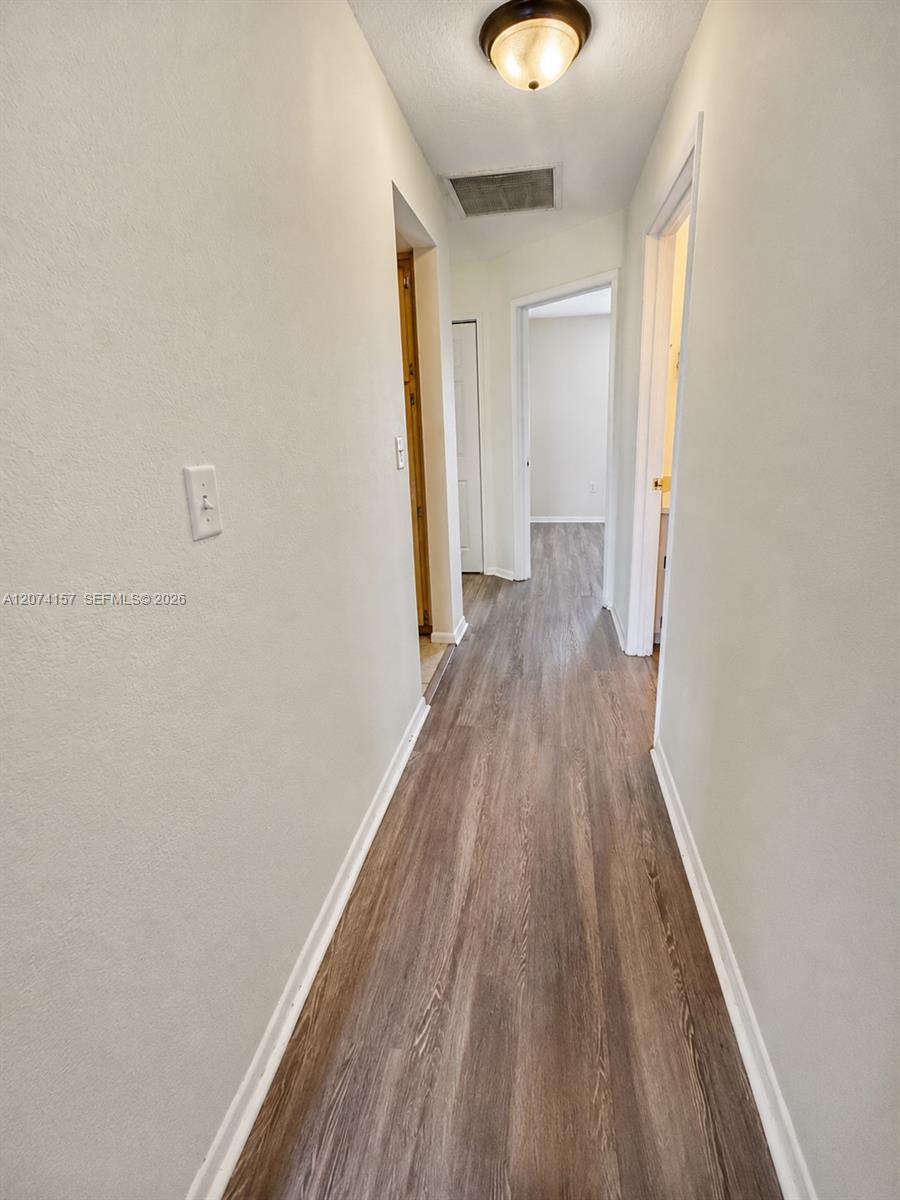 A12074157 Property Photo 32