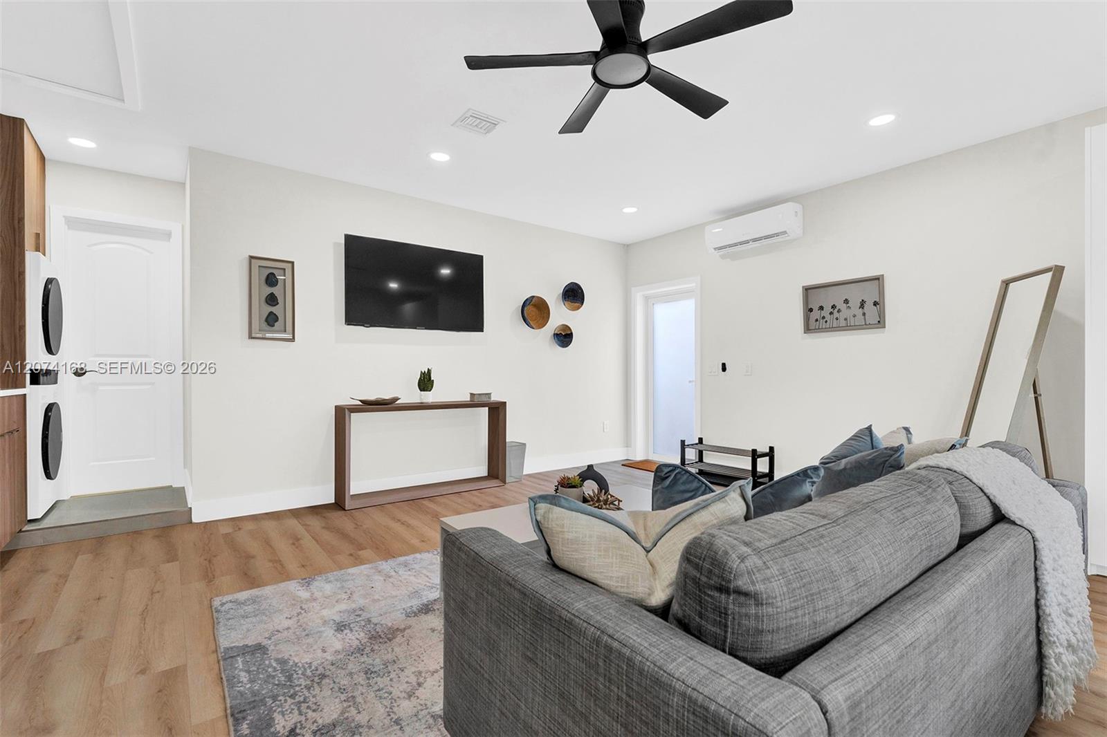 10430 Sunset Strip Short Term Property Photo 11