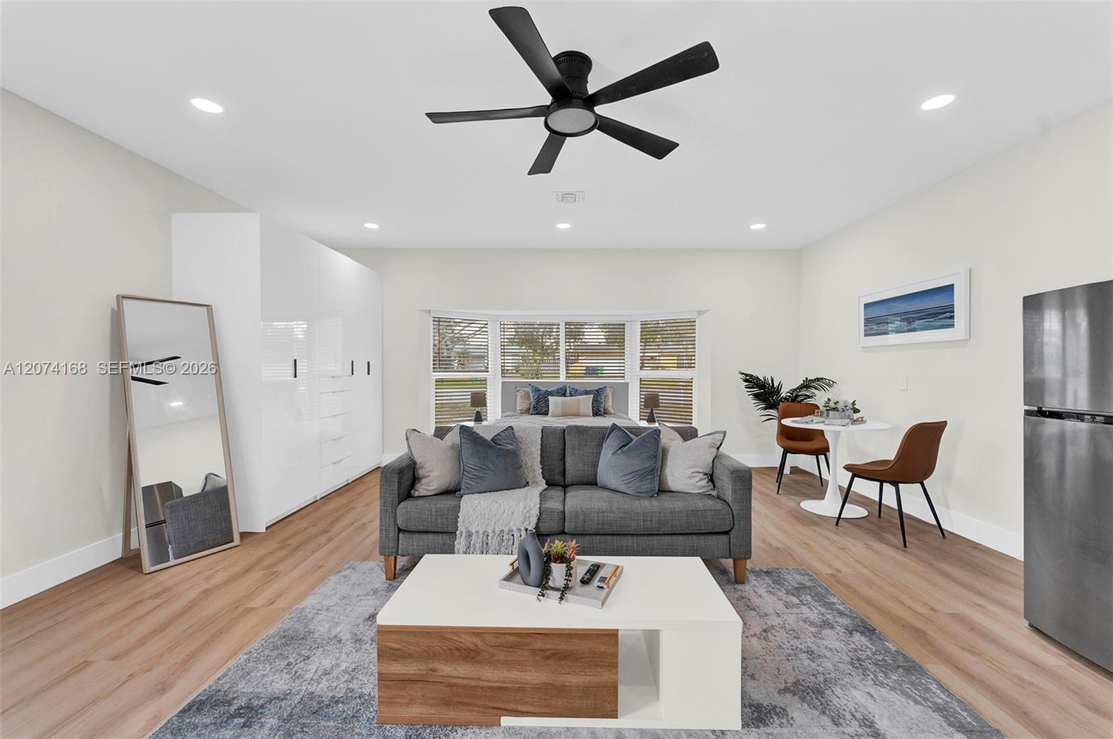 10430 Sunset Strip Short Term Property Photo 12
