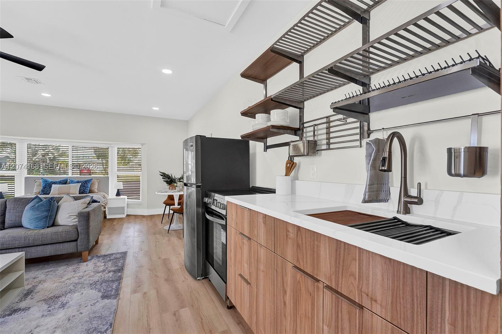 10430 Sunset Strip Short Term Property Photo 18