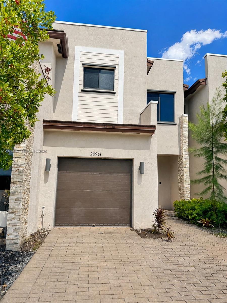 A12074184 Property Photo 1