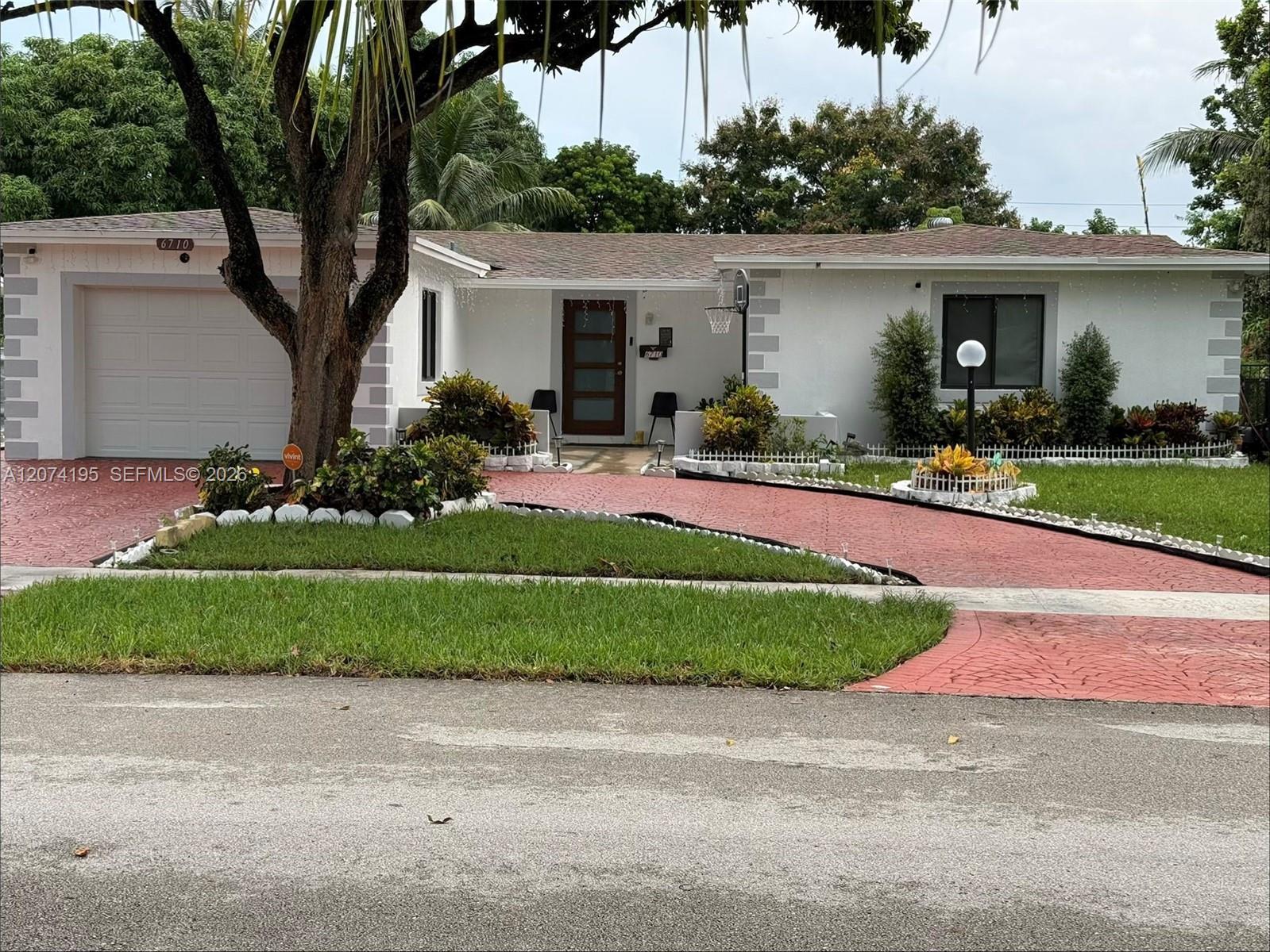 6710 Sw 10th Court Property Photo 1