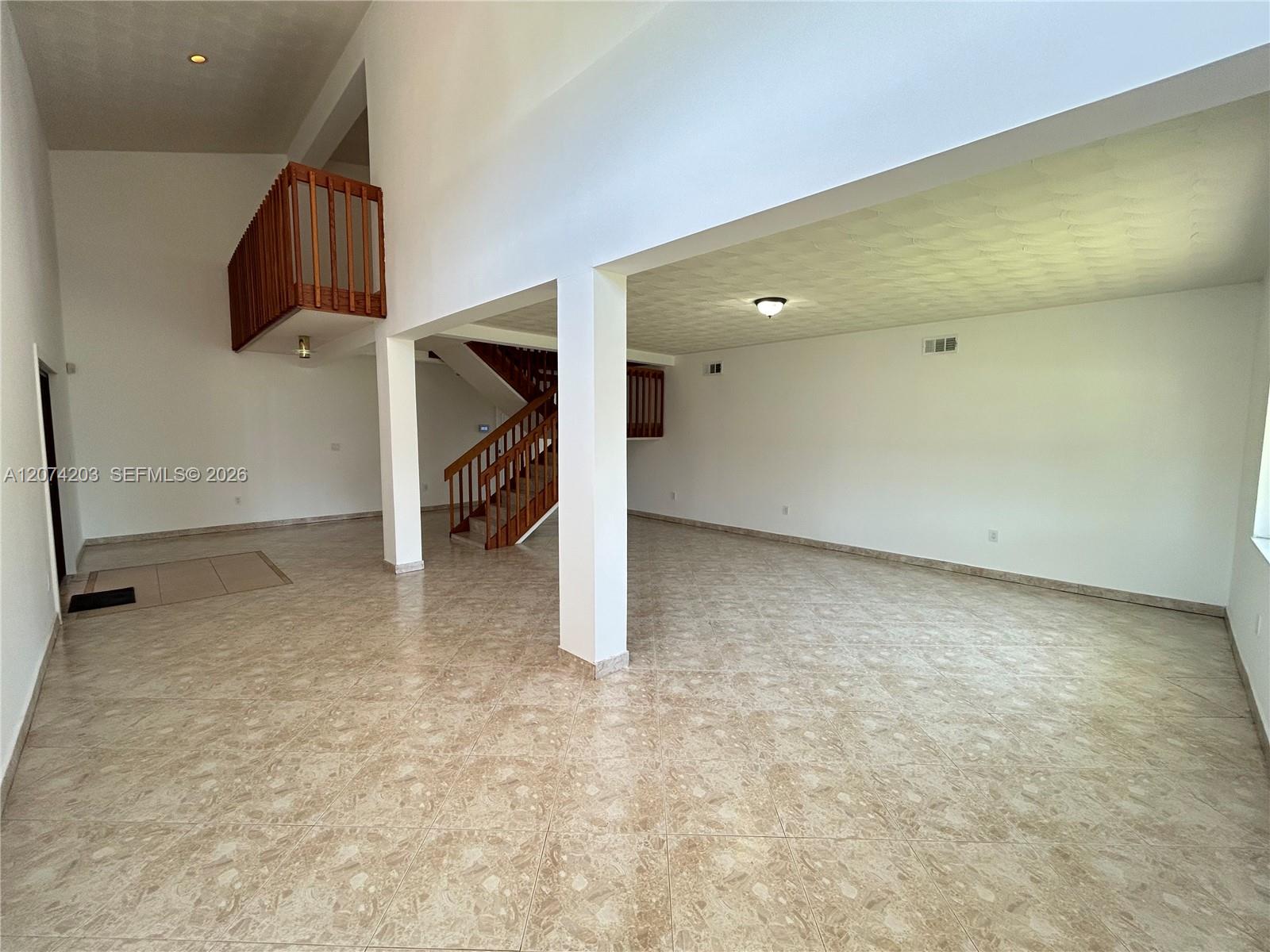 6611 Sw 99th Avenue Property Photo 5
