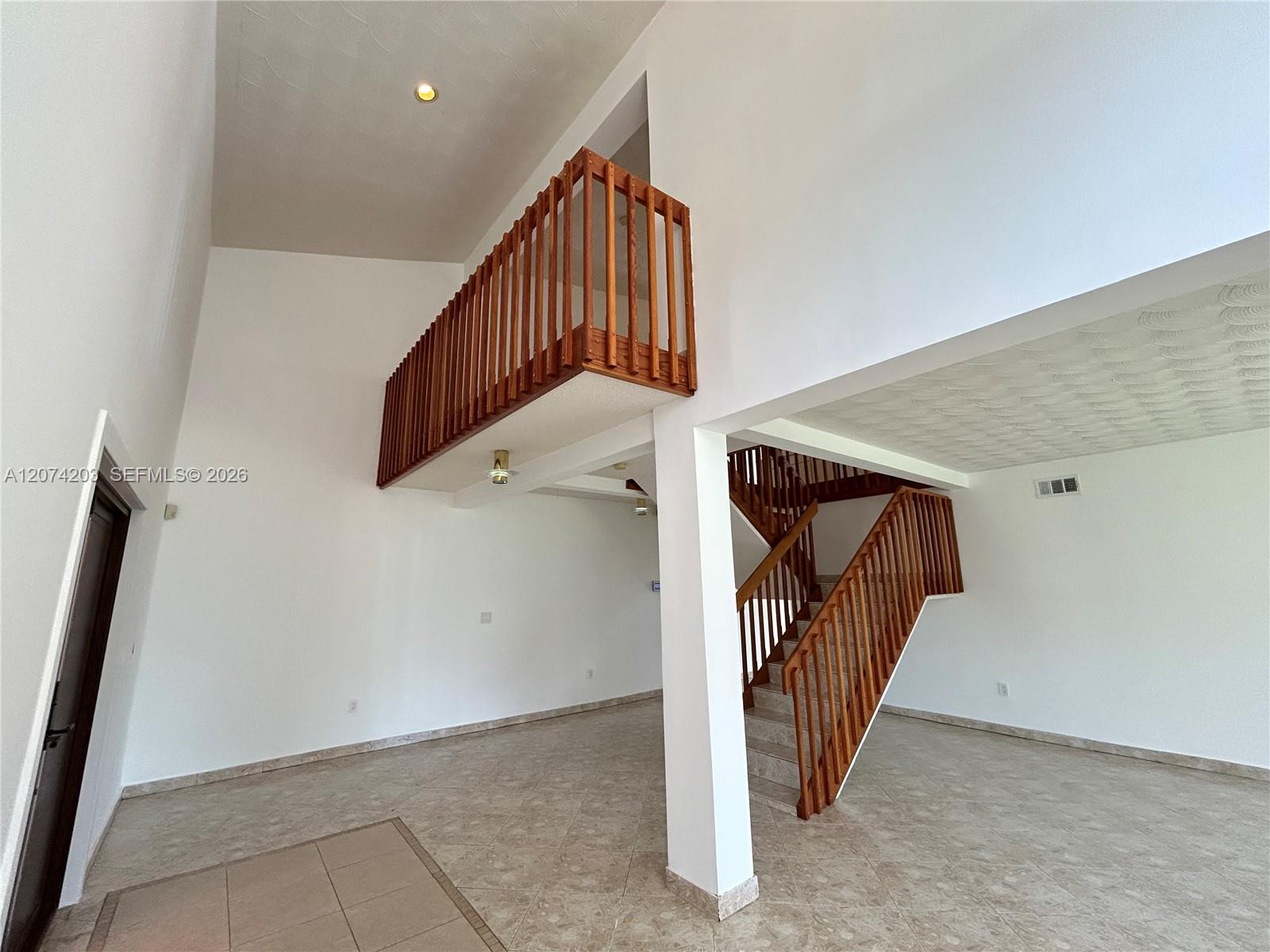 6611 Sw 99th Avenue Property Photo 9