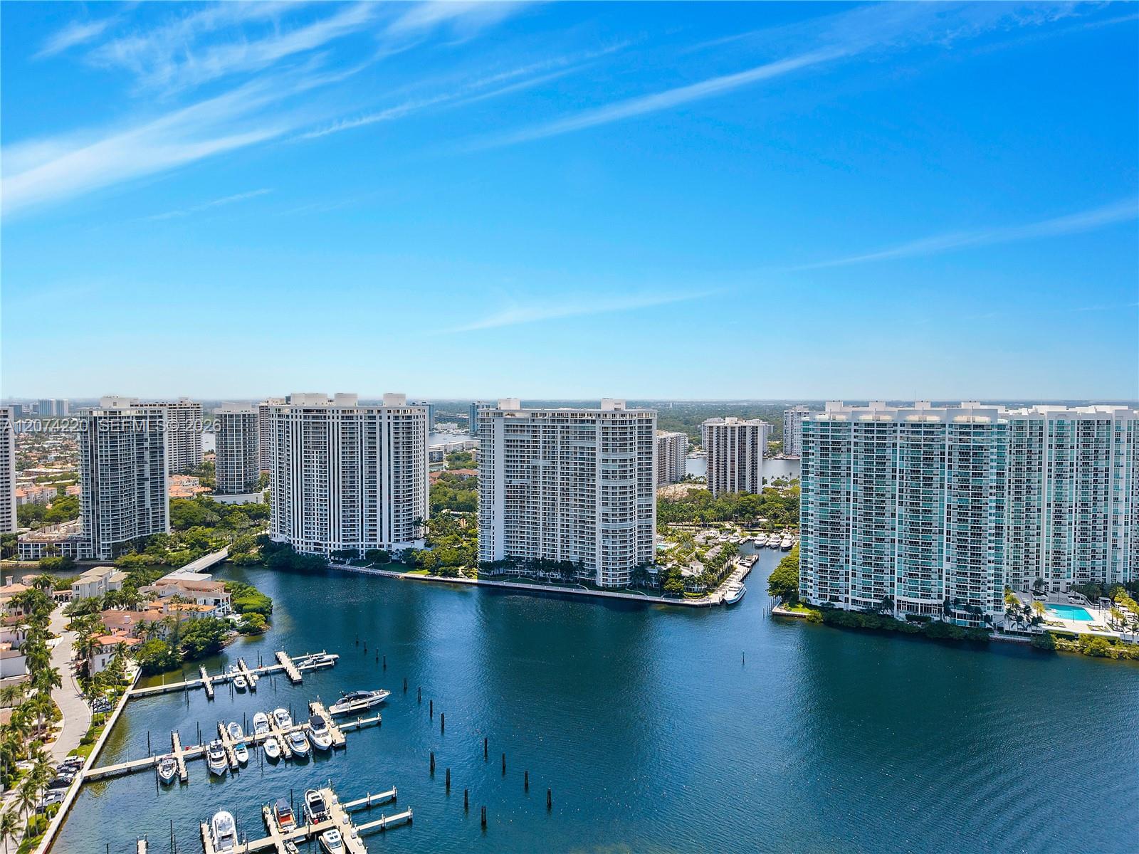 7000 Island Boulevard 609 Property Photo 1