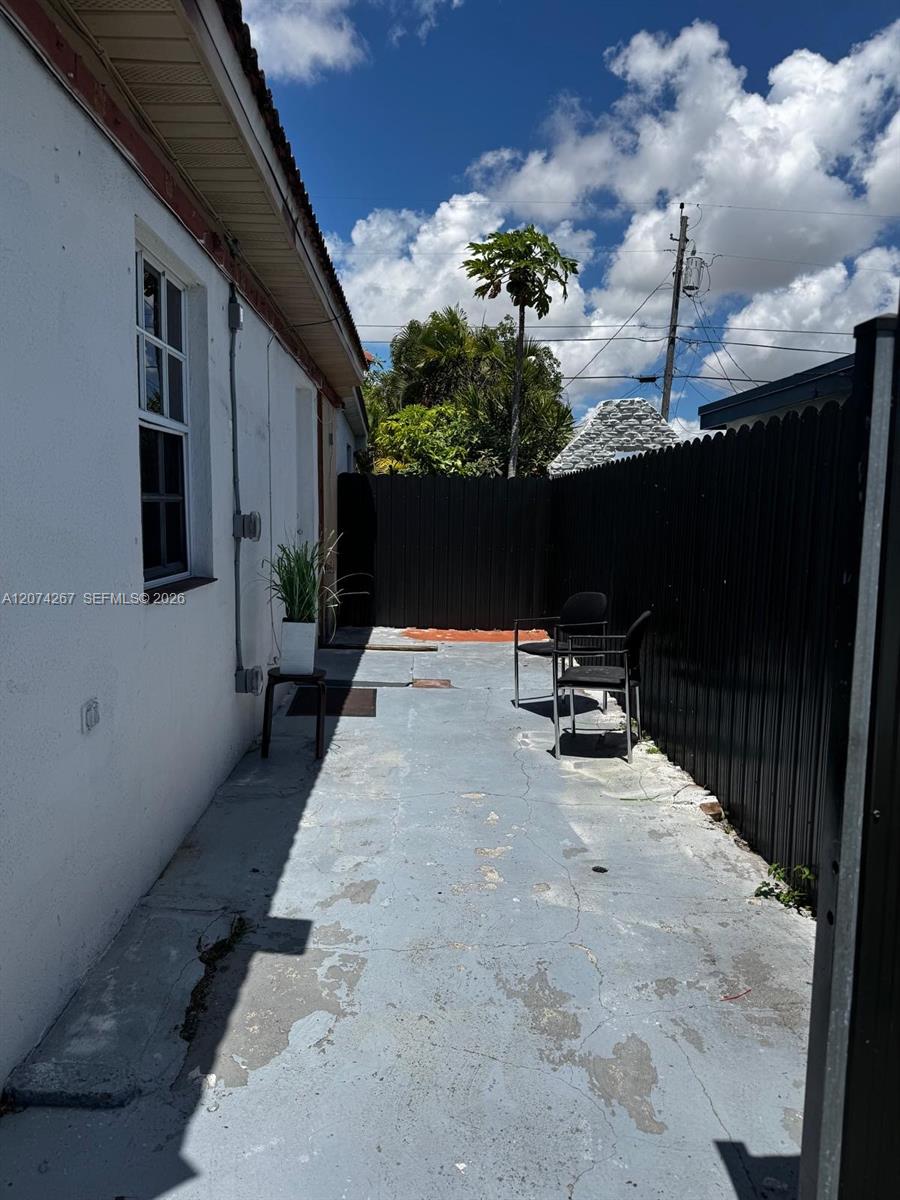 A12074267 Property Photo 5