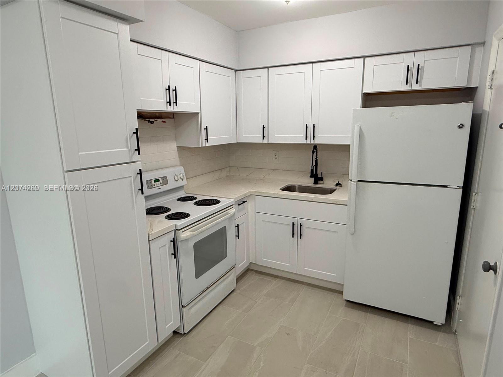 1824 Monroe Street 12 Property Photo 1