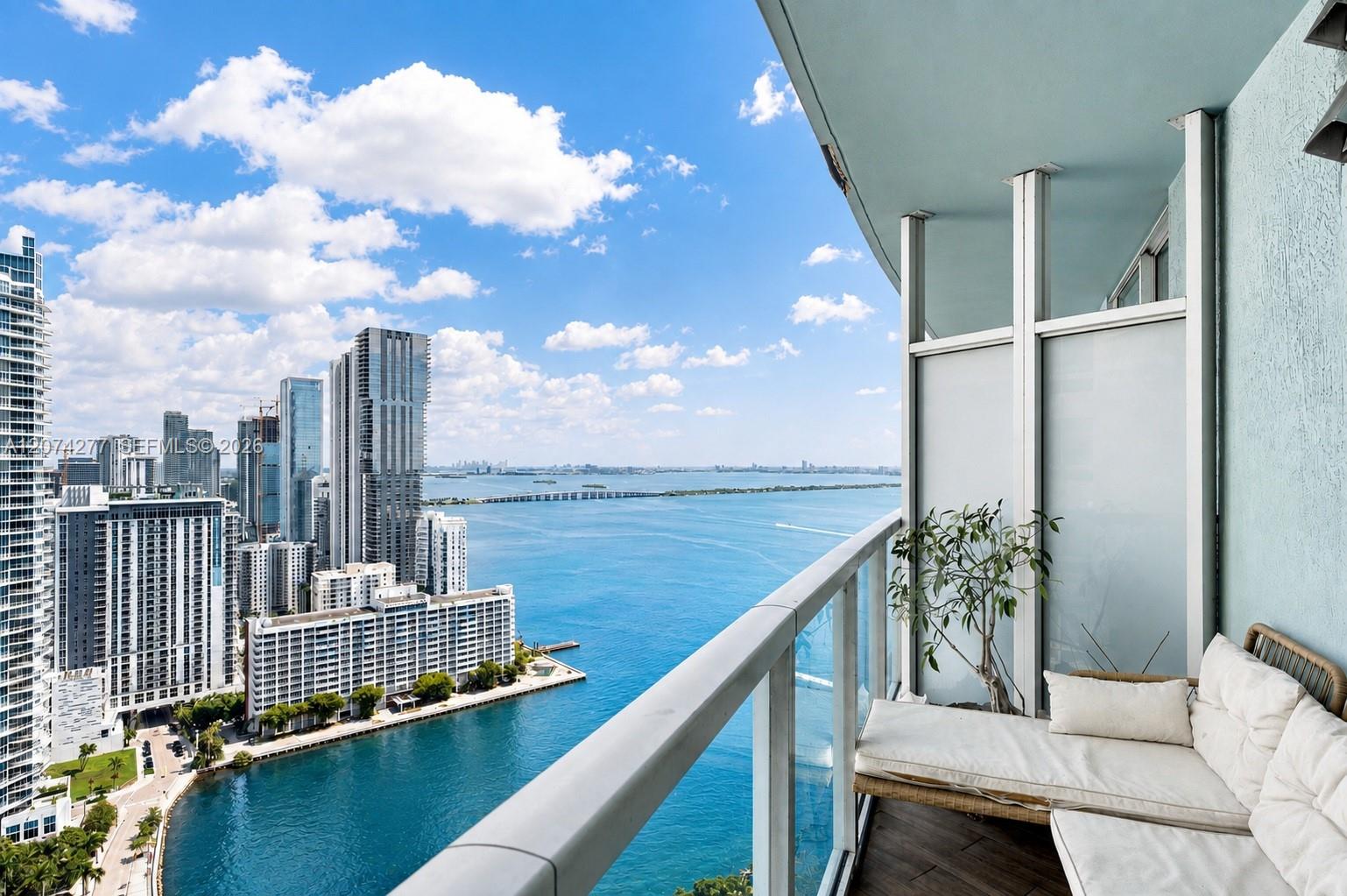 1900 N Bayshore Drive 3508 Property Photo 1