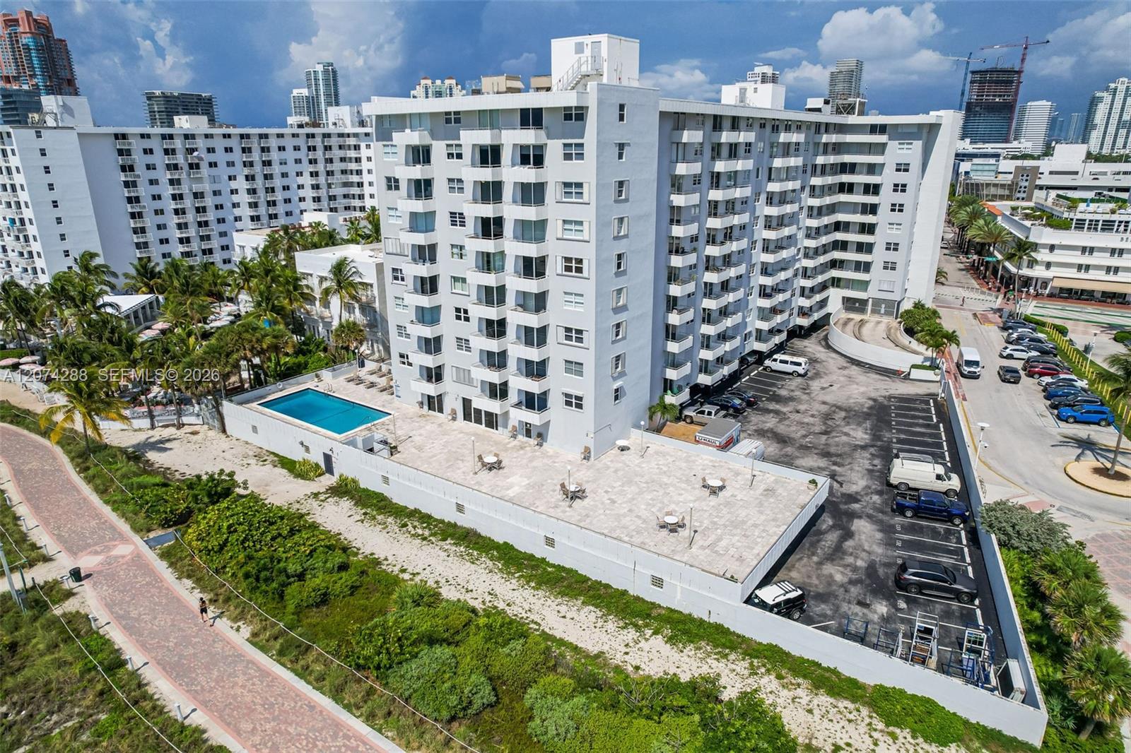 465 Ocean Drive 512 Property Photo 6