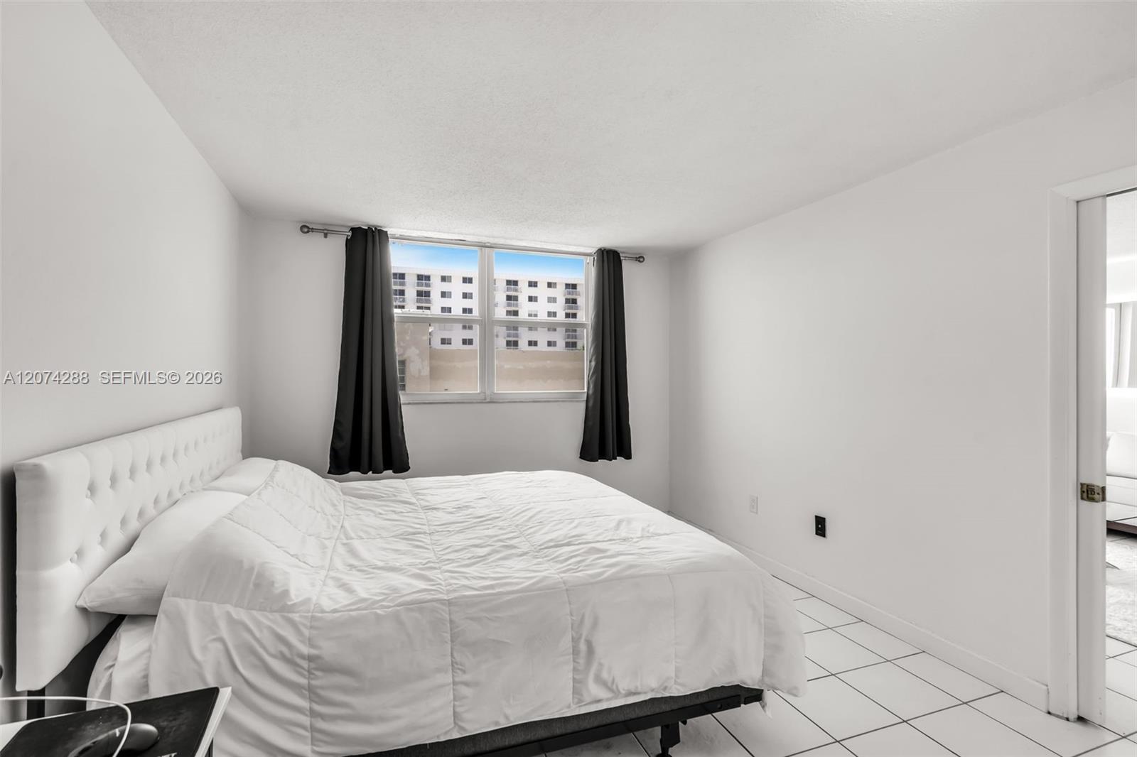465 Ocean Drive 512 Property Photo 39