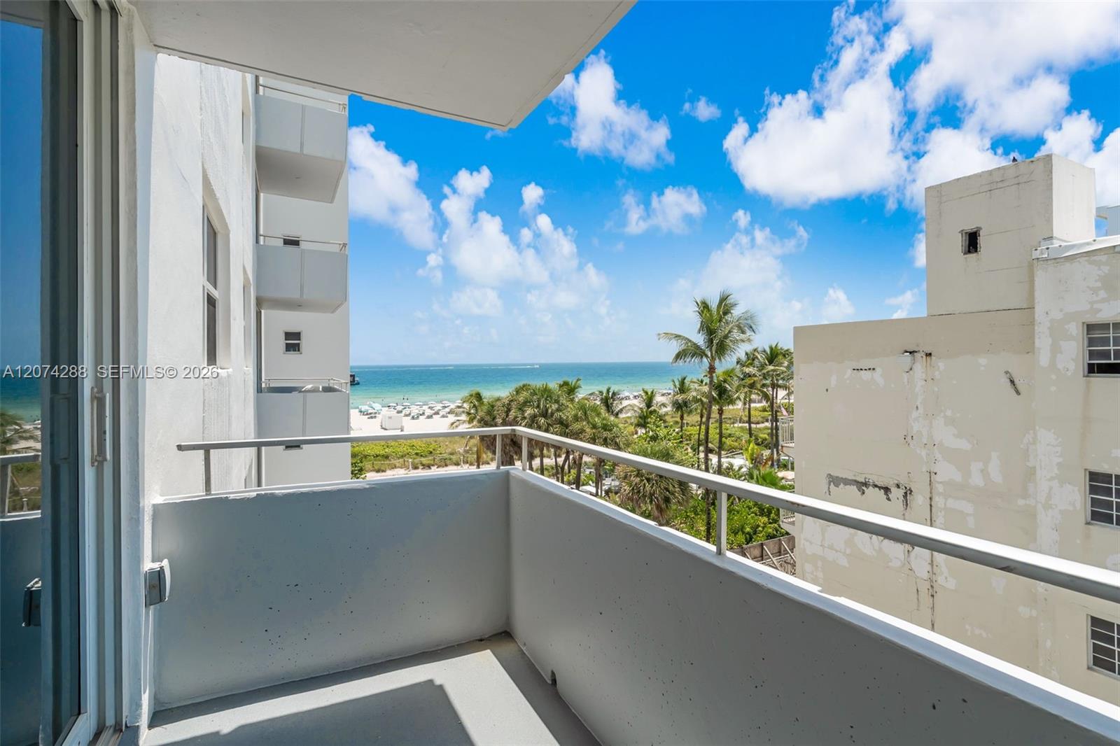 465 Ocean Drive 512 Property Photo 46