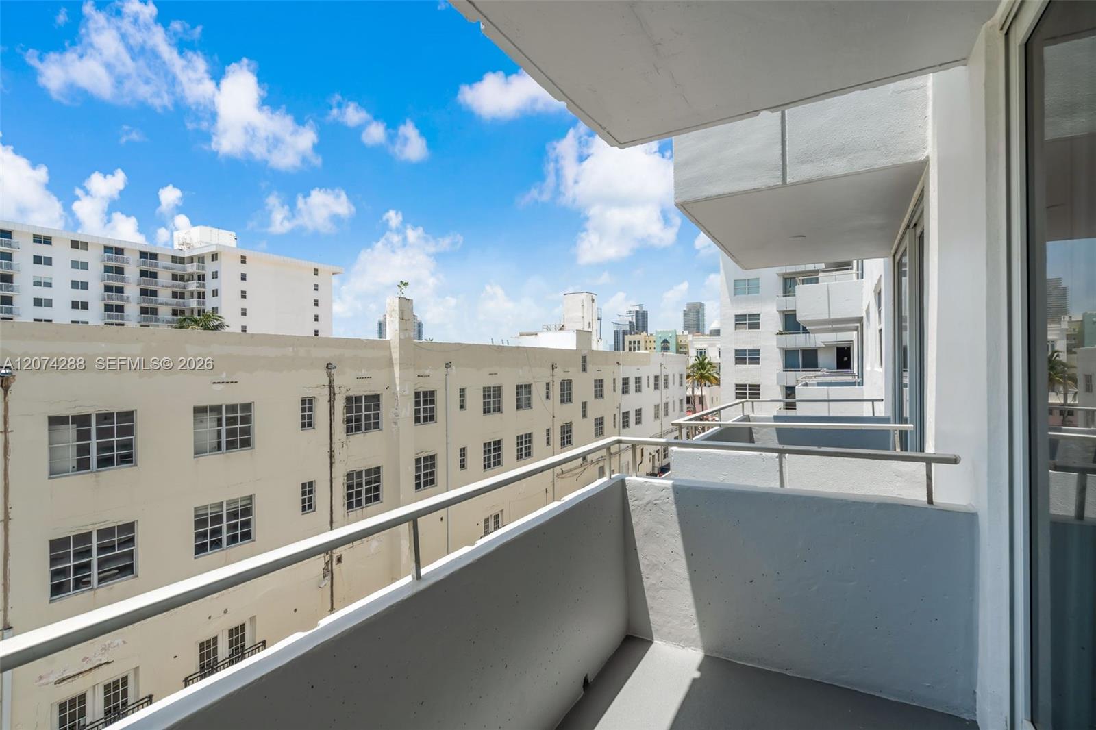 465 Ocean Drive 512 Property Photo 47