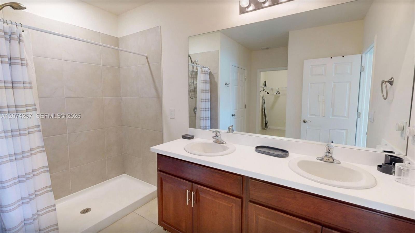 513 Nelson Road N Property Photo 12