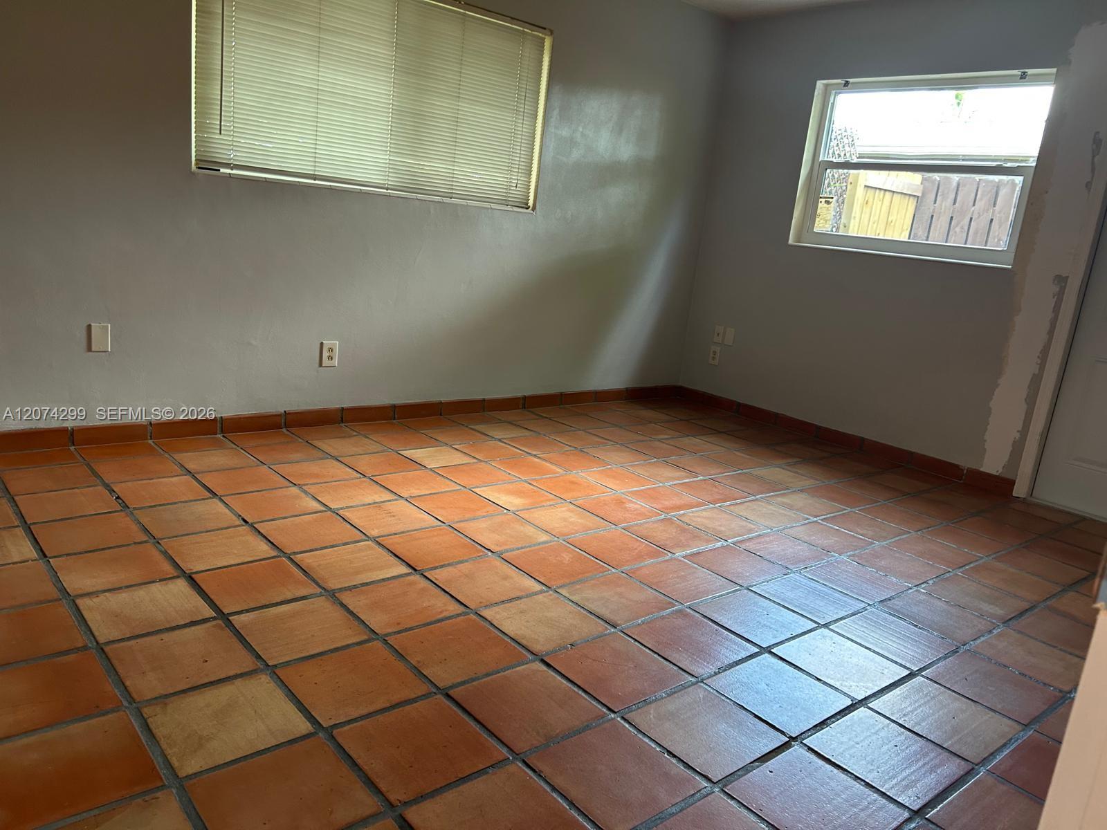 A12074299 Property Photo 2