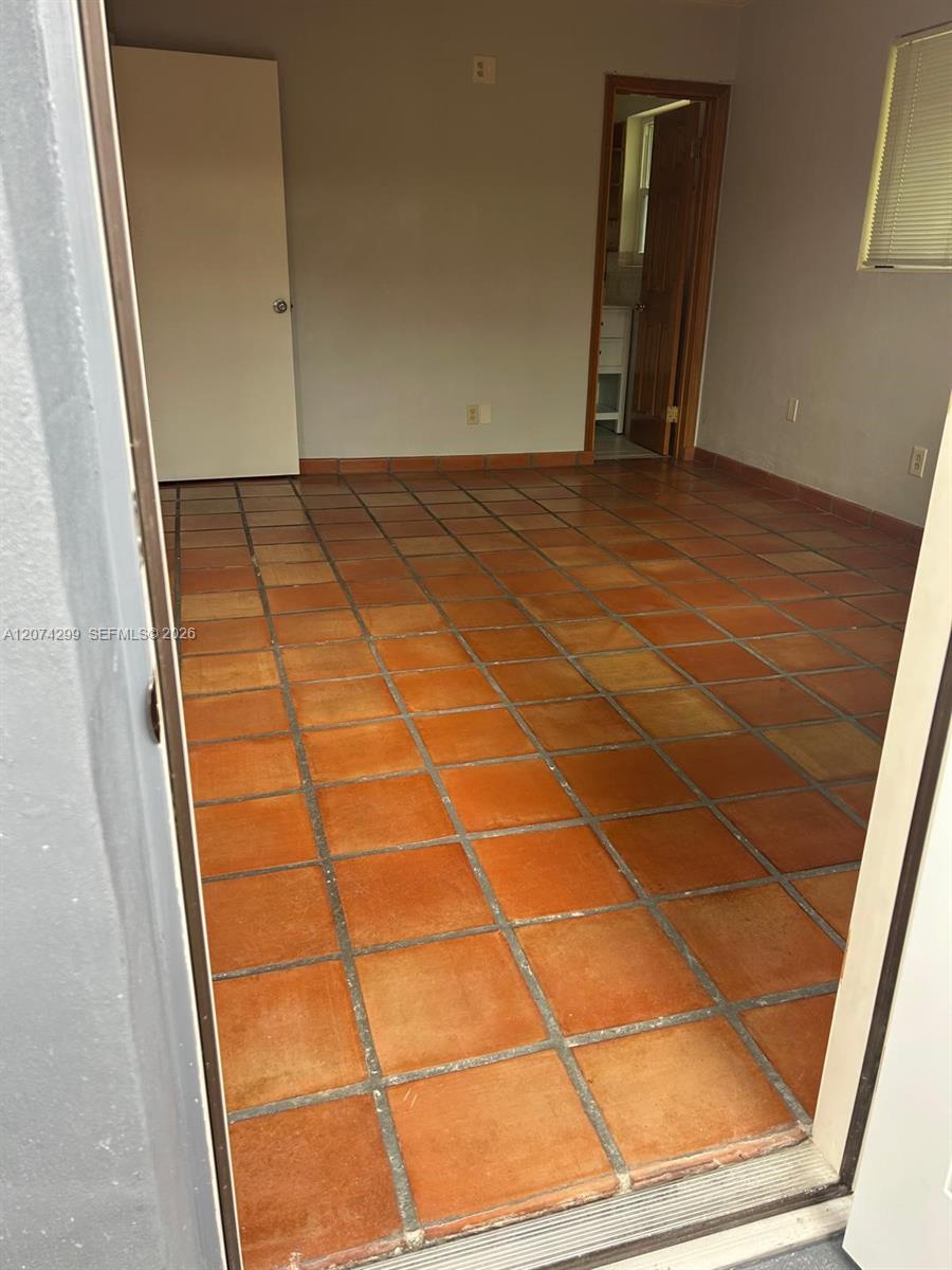 A12074299 Property Photo 5