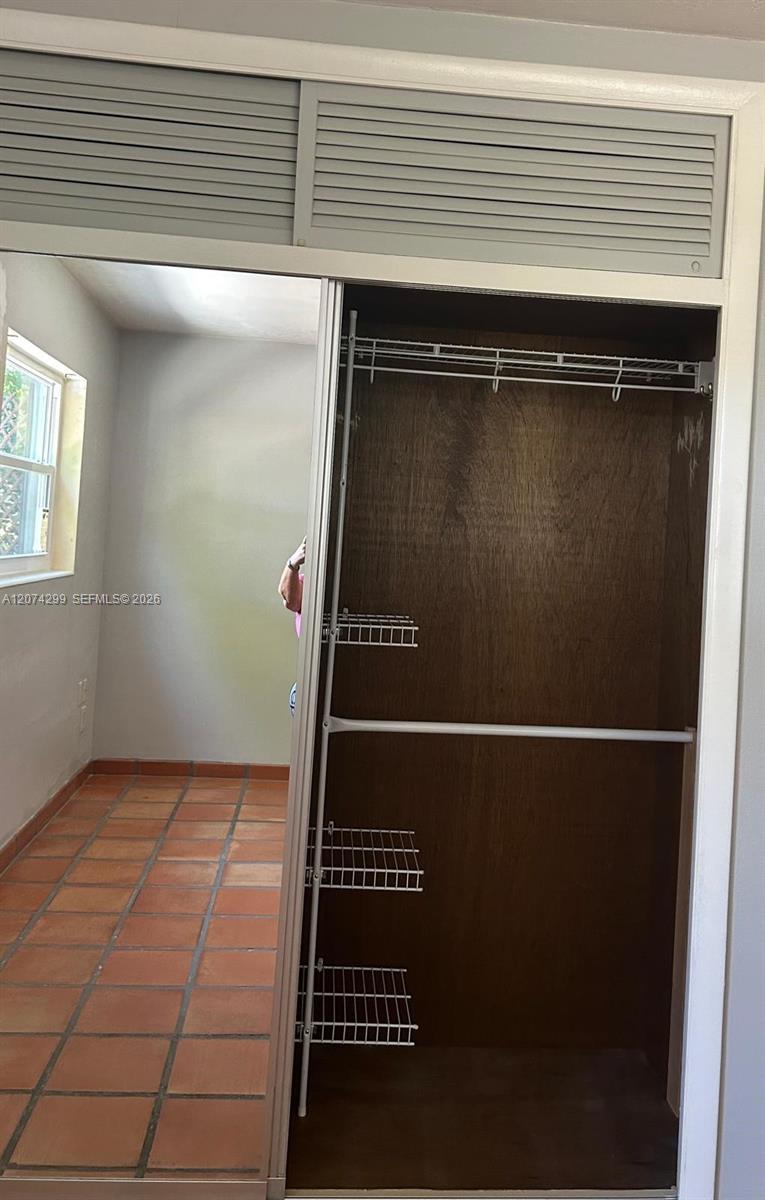 A12074299 Property Photo 9