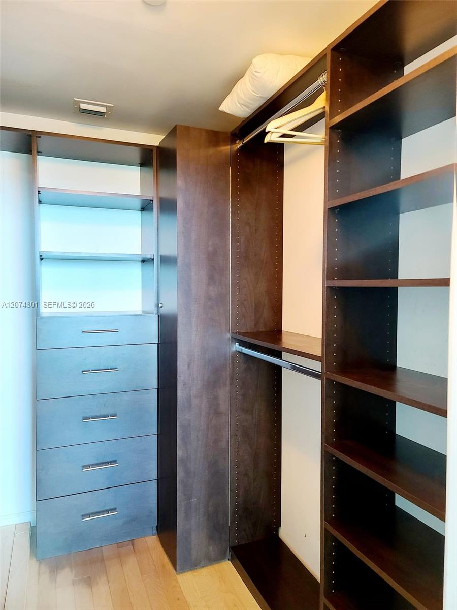 888 Biscayne Boulevard 1610 Property Photo 5