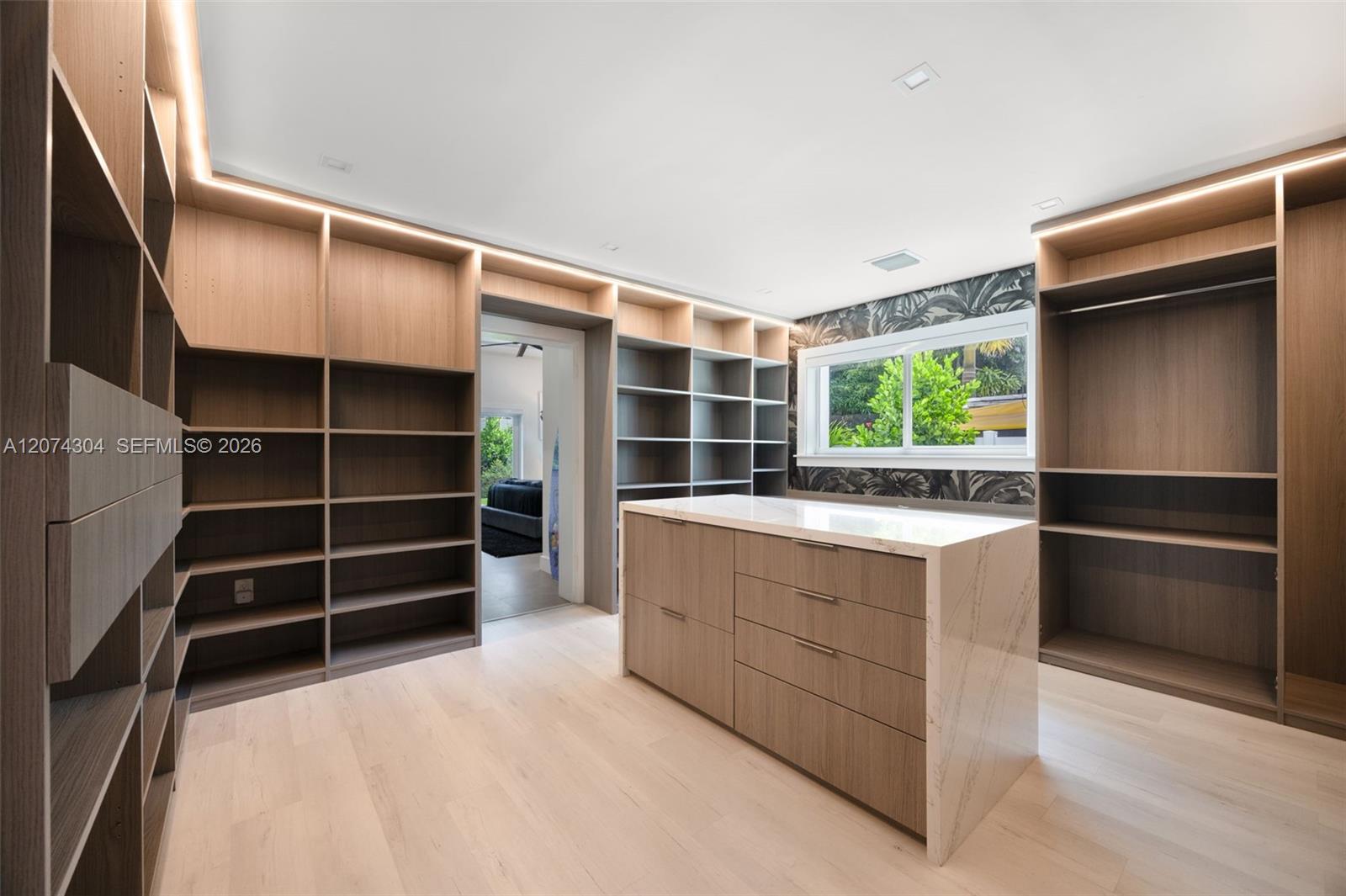 1353 Van Buren Street Property Photo 13