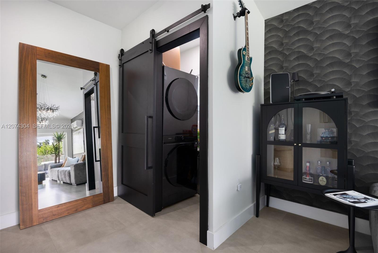 1353 Van Buren Street Property Photo 22