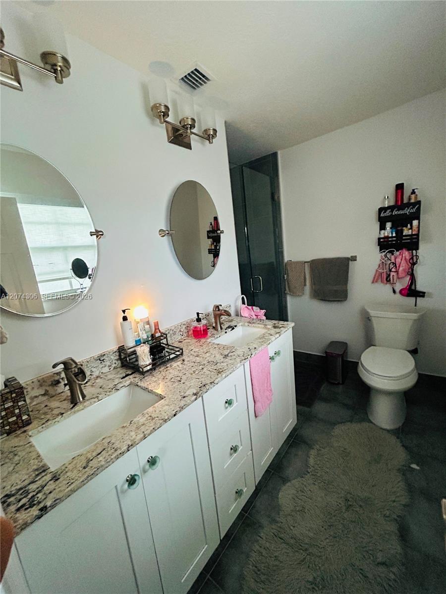 1640 Ne 59th Place Property Photo 27