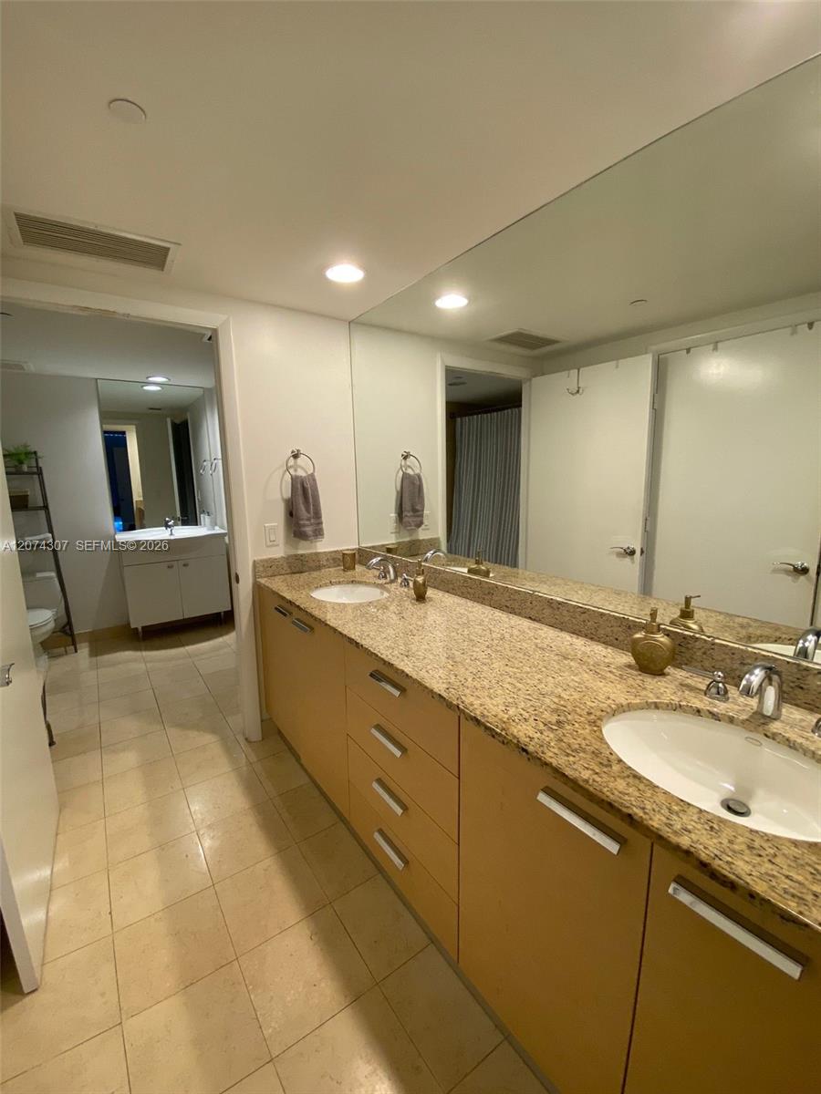 1850 S Ocean Drive 1409 Property Photo 15