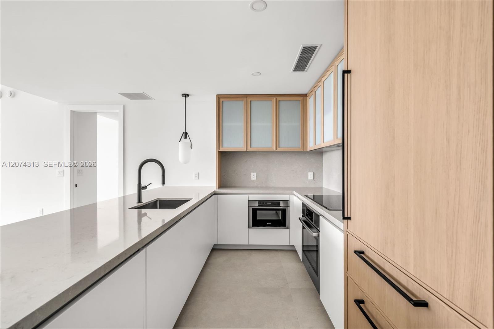 2200 Brickell Avenue 416 Property Photo 10