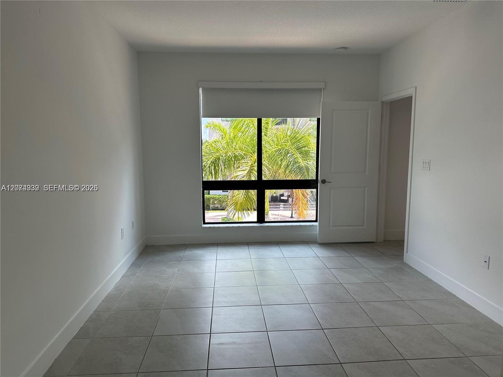 8201 Nw 41st Street D-206 Property Photo 6