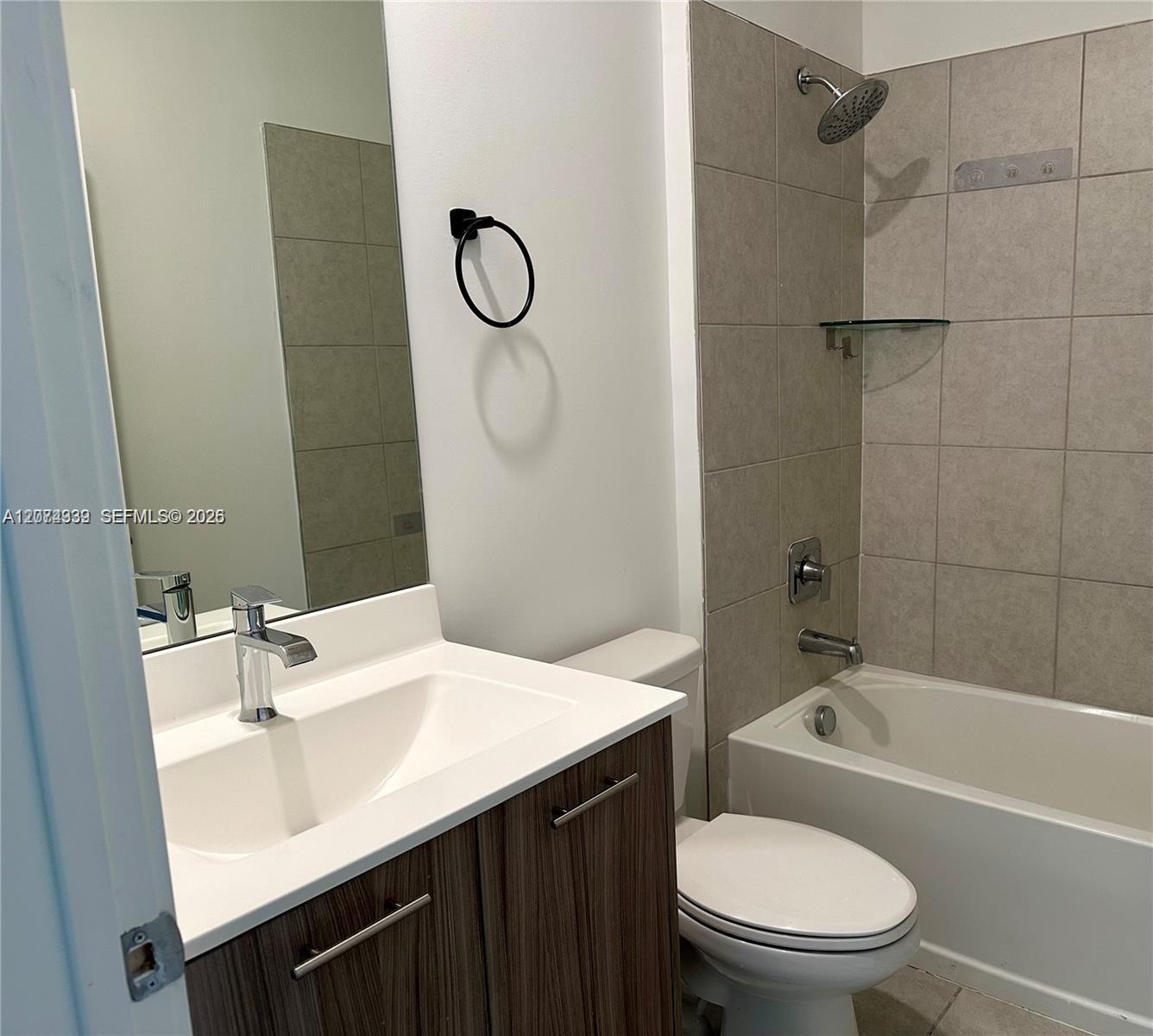 8201 Nw 41st Street D-206 Property Photo 10