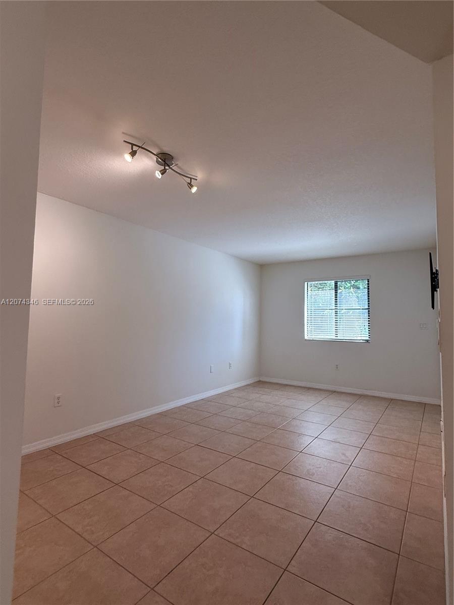 22731 Sw 88th Place 205 Property Photo 9