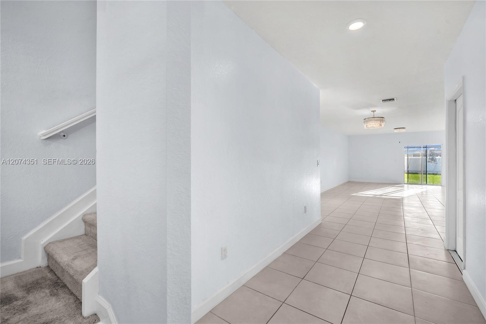 831 Bent Creek Drive Property Photo 6