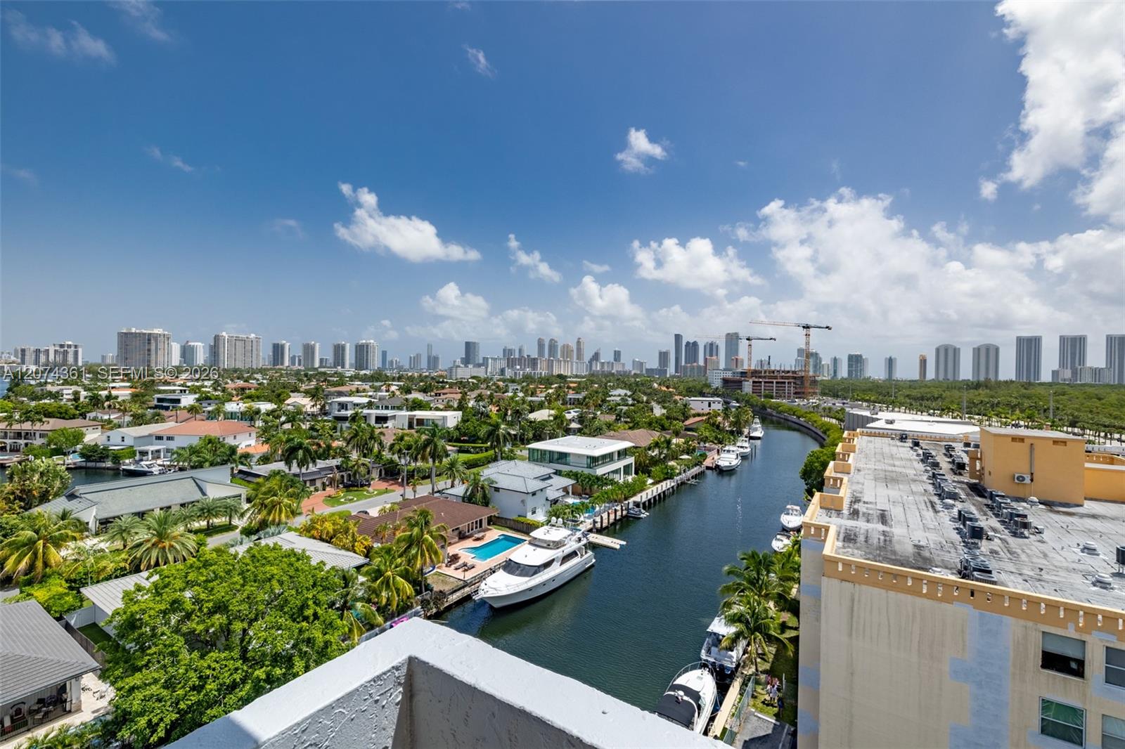 2903 N Miami Beach Boulevard 1003 Property Photo 1
