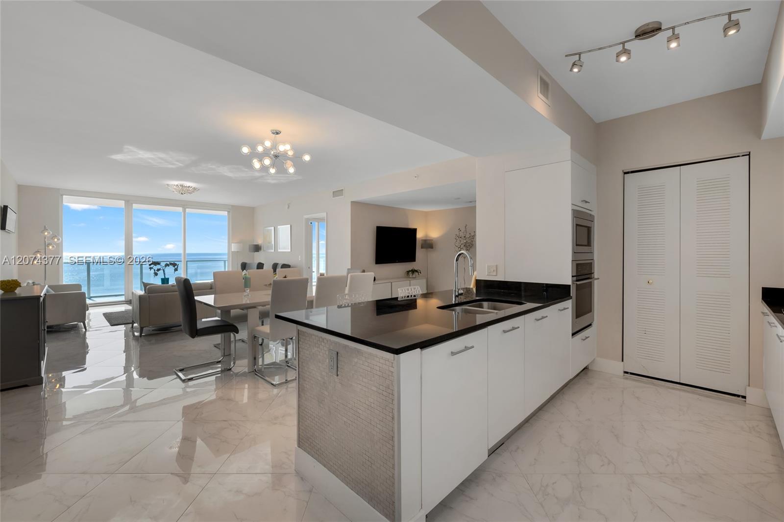 A12074377 Property Photo 7