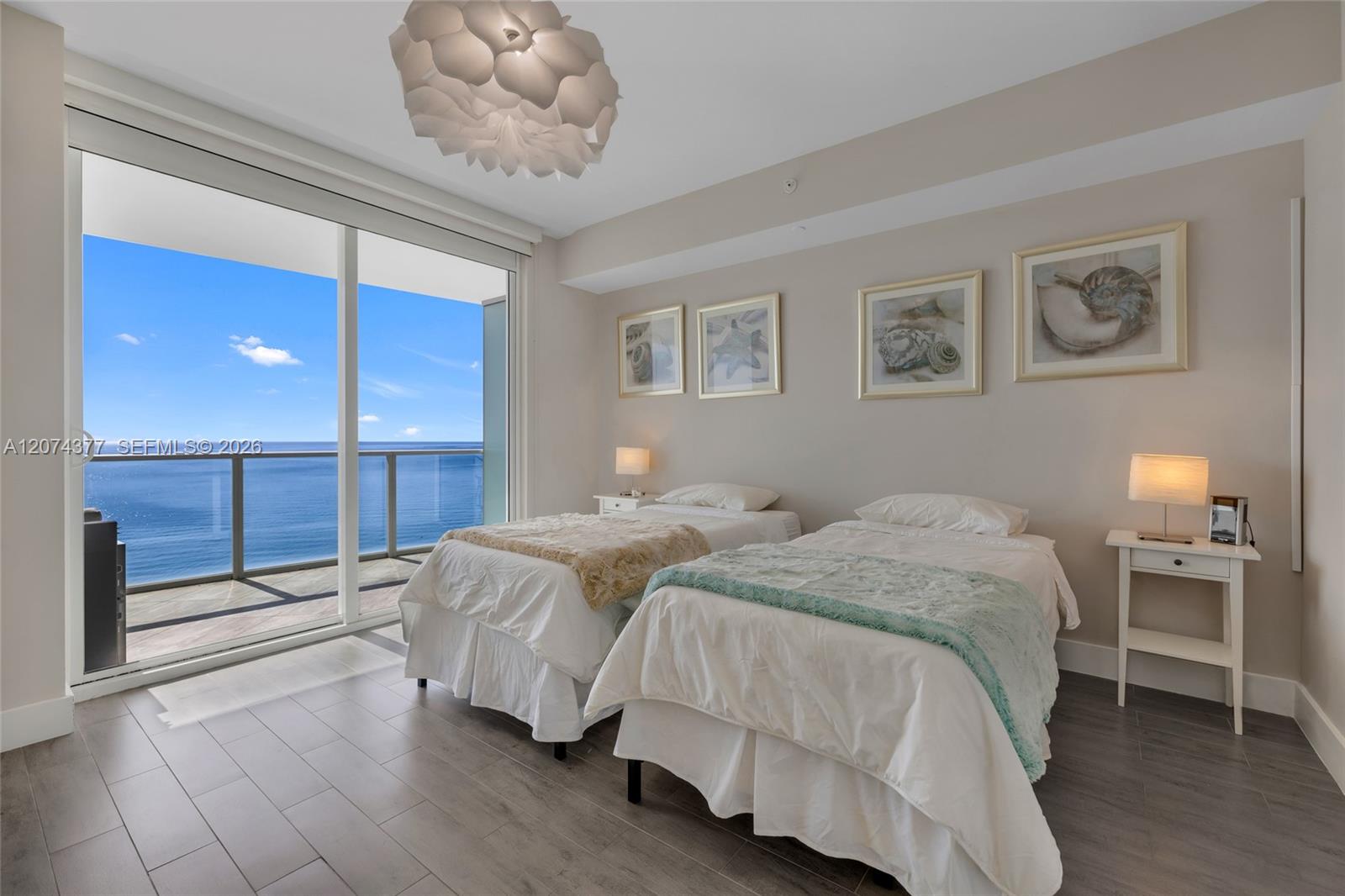 A12074377 Property Photo 28