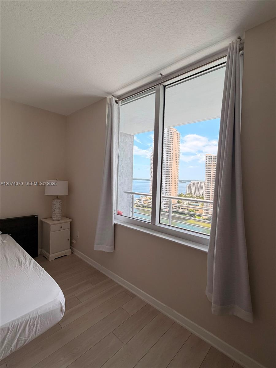 335 S Biscayne Boulevard 2003 Property Photo 18