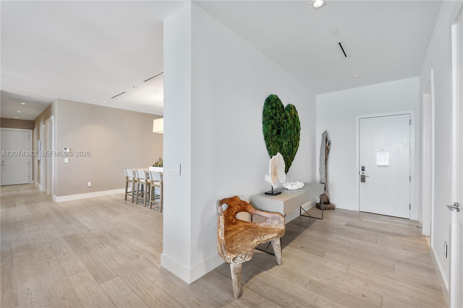 102 24th Street Ph-1612 Property Photo 32