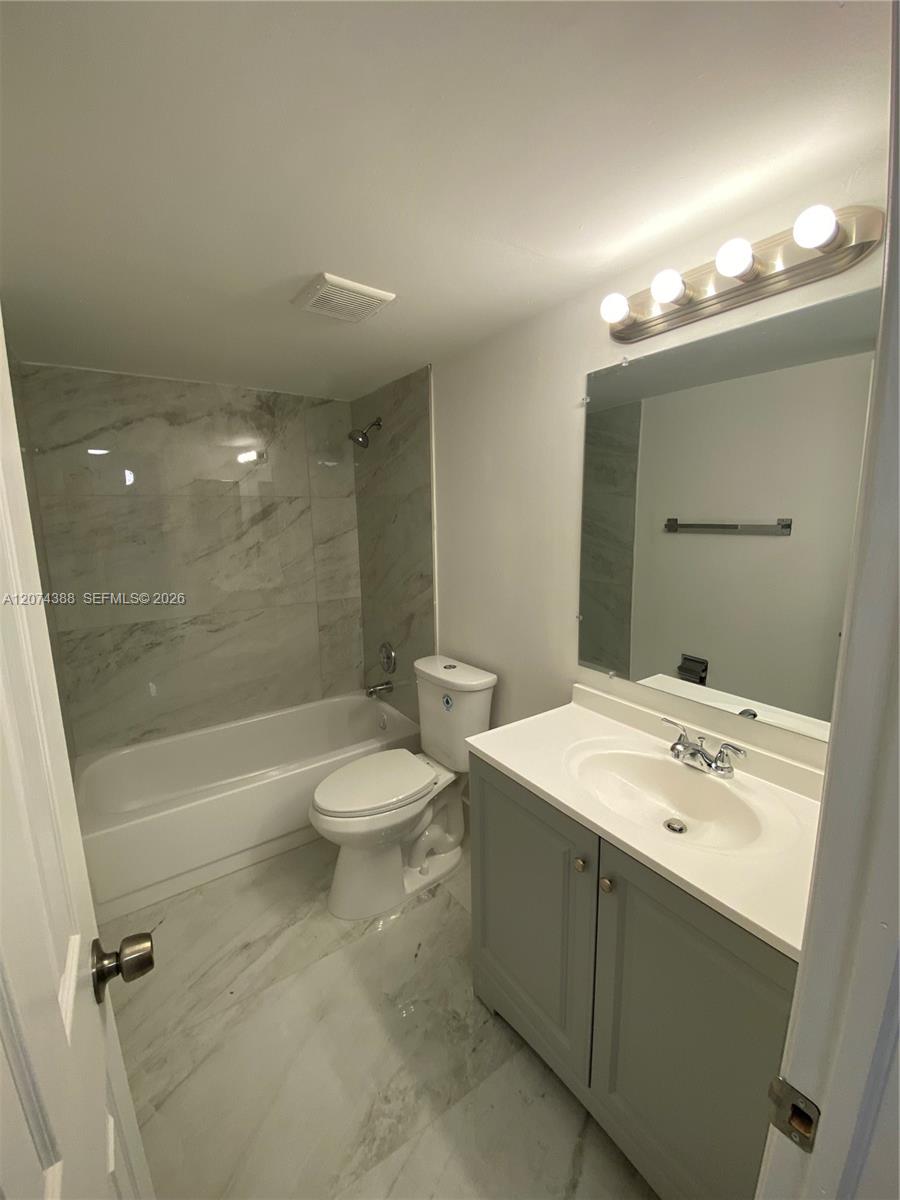507 Gardens 203 Property Photo 12