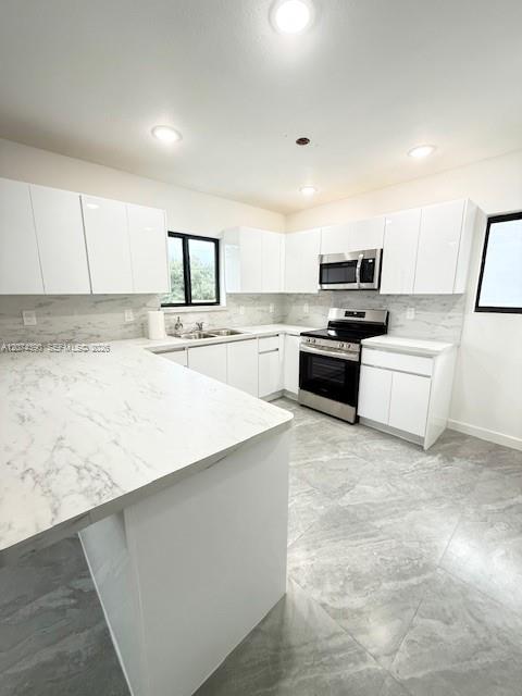 2057 Washington Avenue 2 Property Photo 10