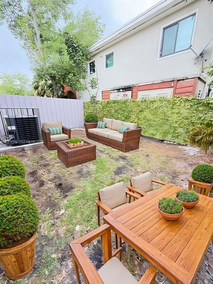 2057 Washington Avenue 2 Property Photo 15