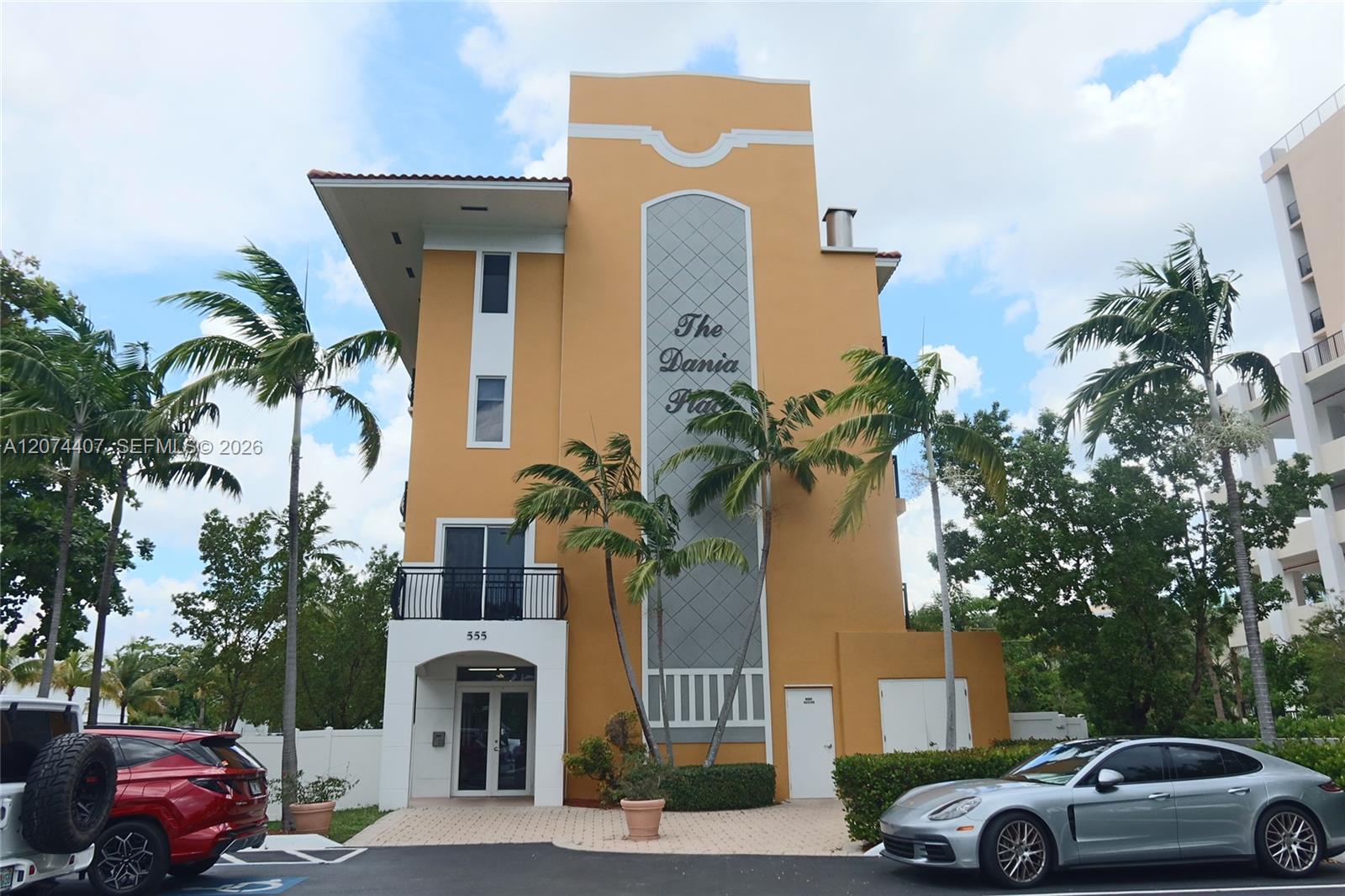 555 E Dania Beach Boulevard 9 Property Photo 3