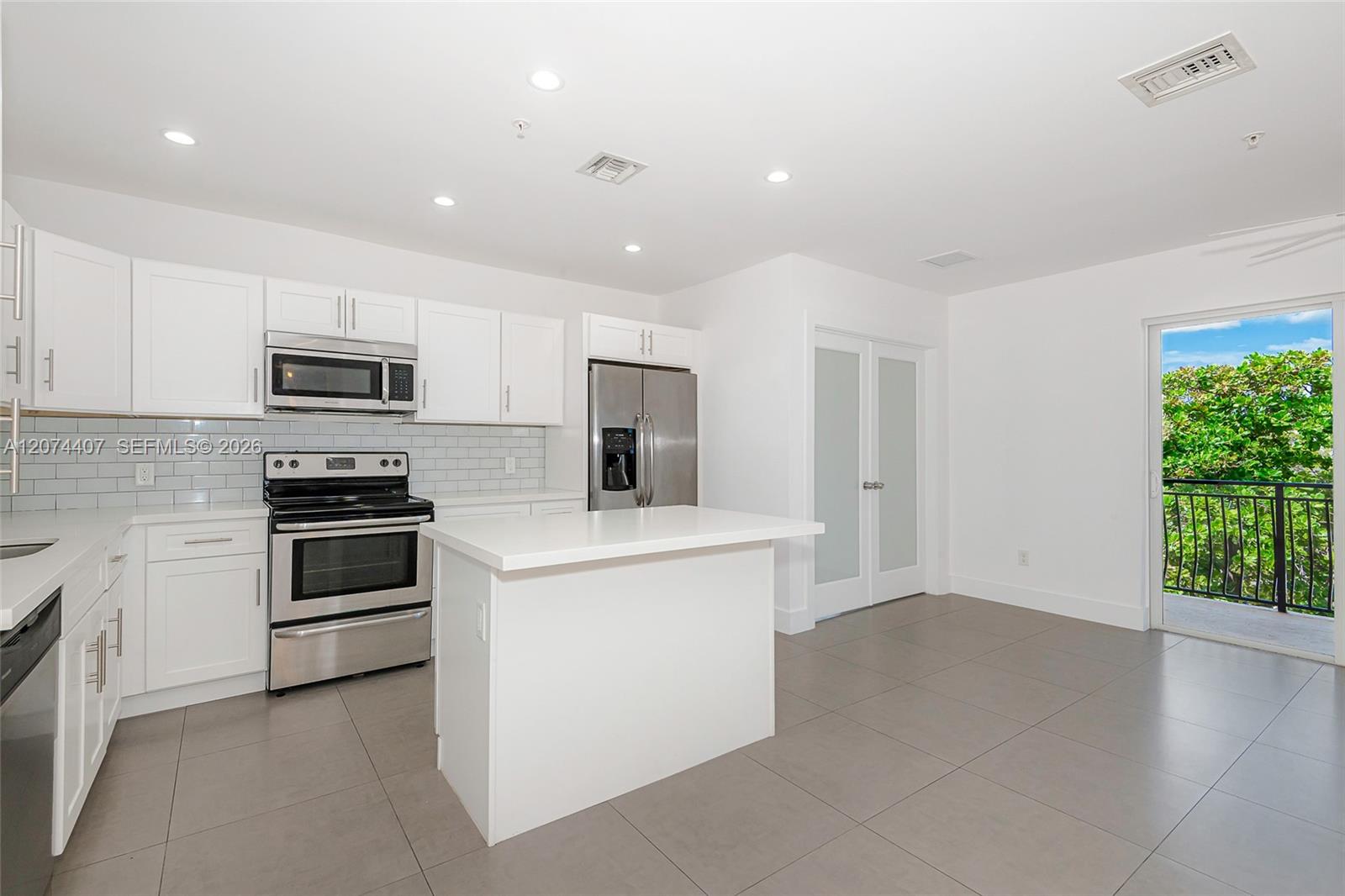 555 E Dania Beach Boulevard 9 Property Photo 12