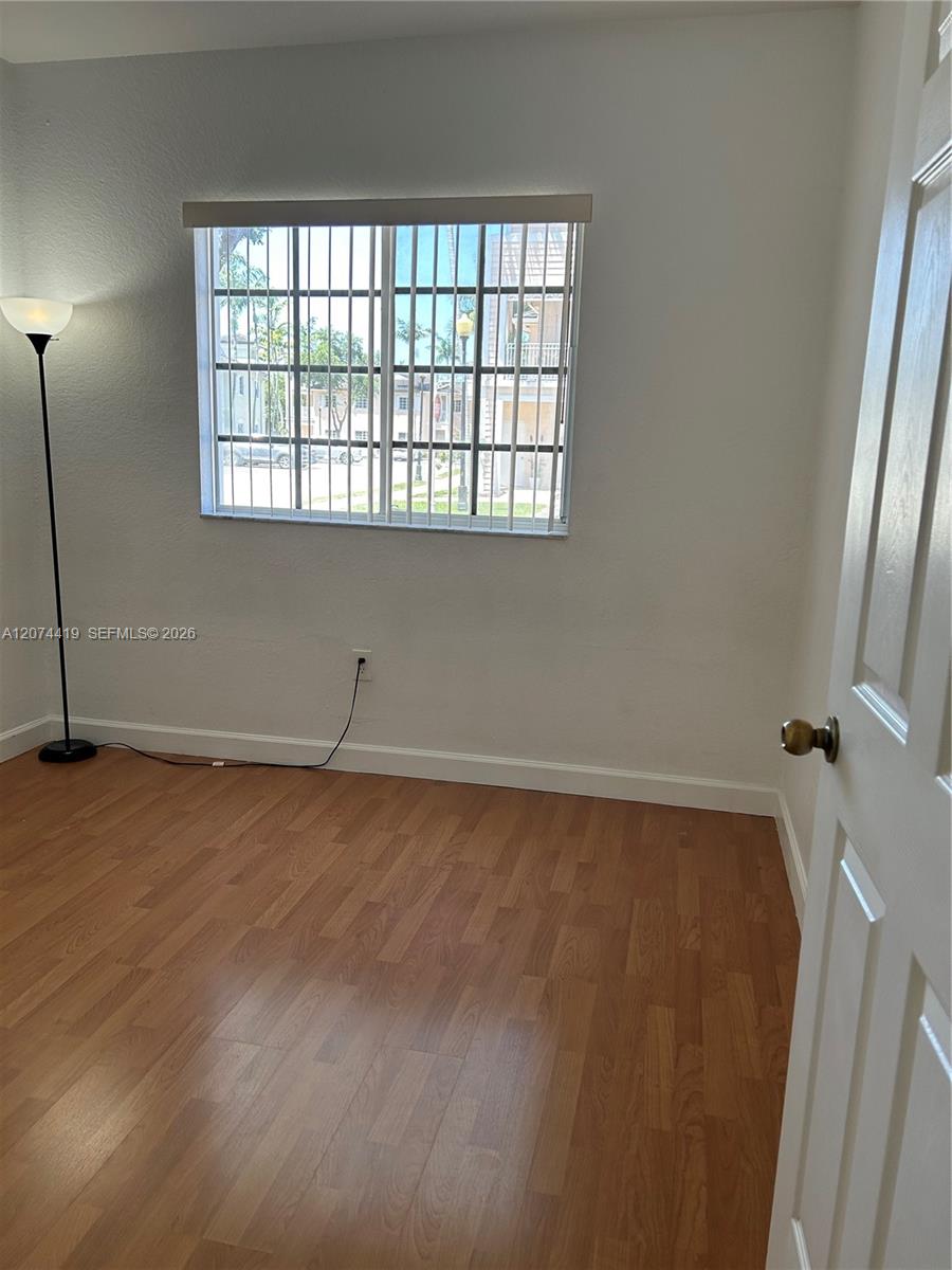 A12074419 Property Photo 13