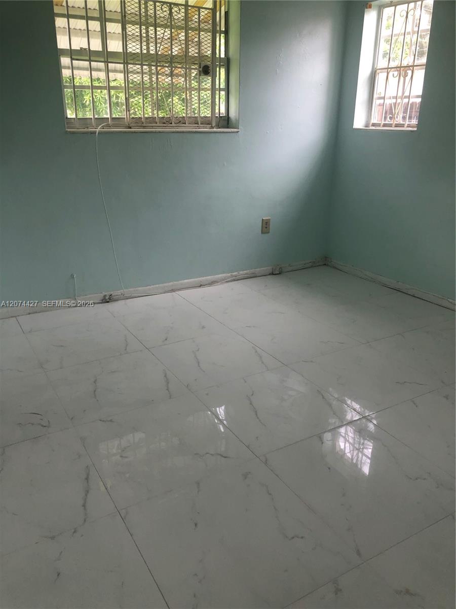 A12074427 Property Photo 5