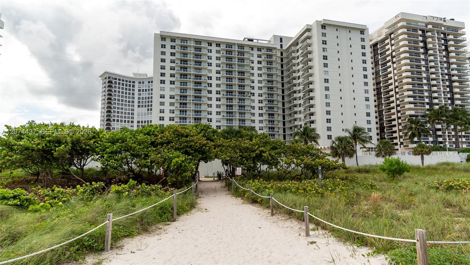A12074437 Property Photo 35