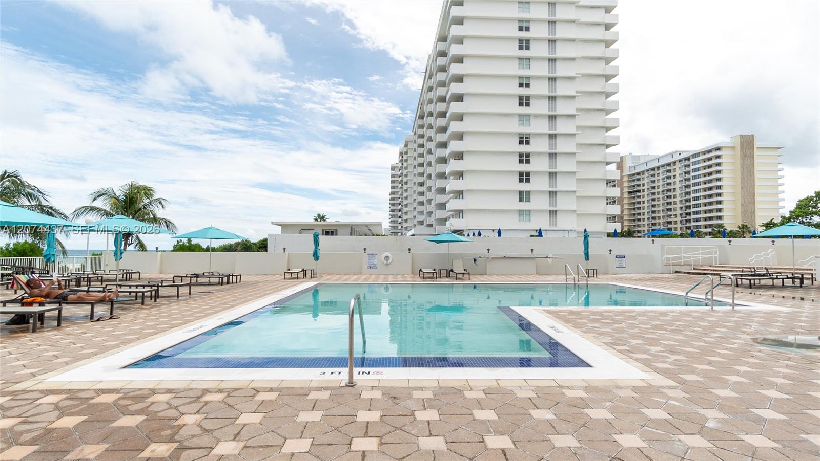 A12074437 Property Photo 38