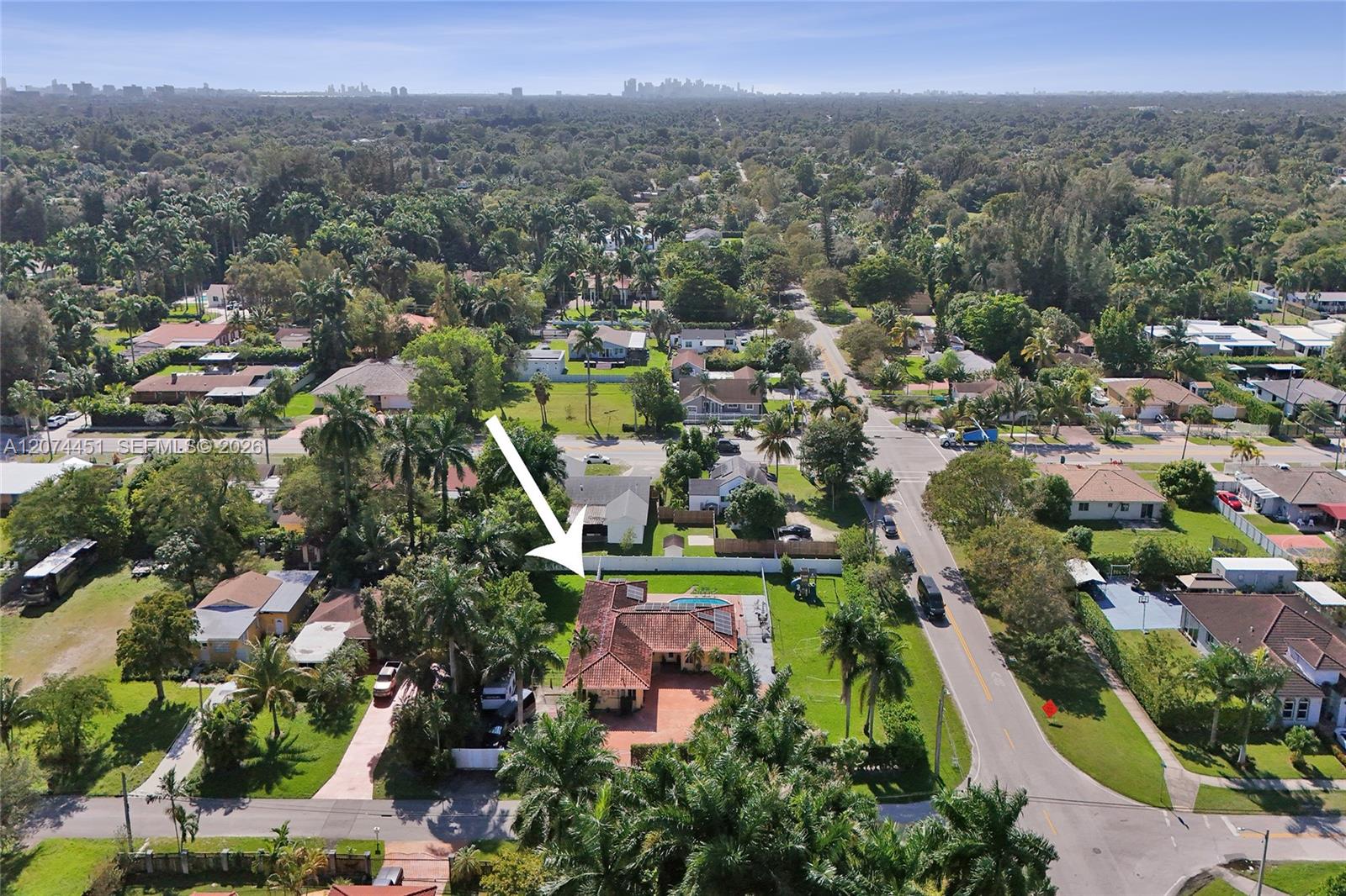2 Ne 160th Street Property Photo 14