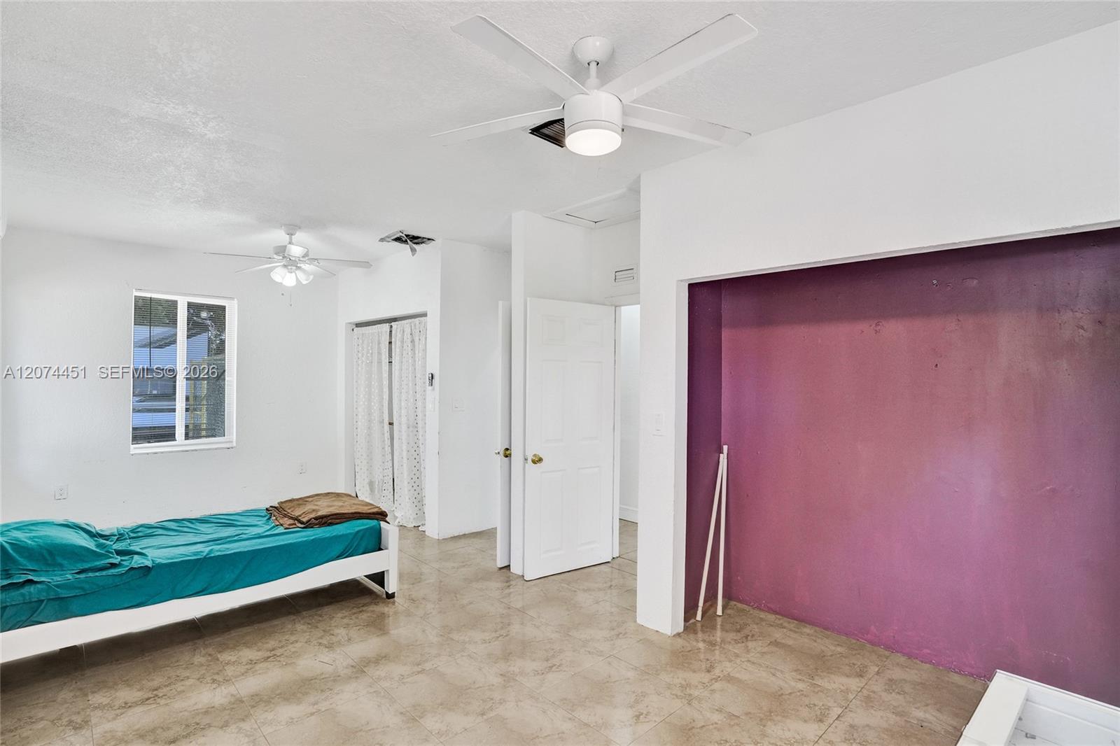 2 Ne 160th Street Property Photo 25
